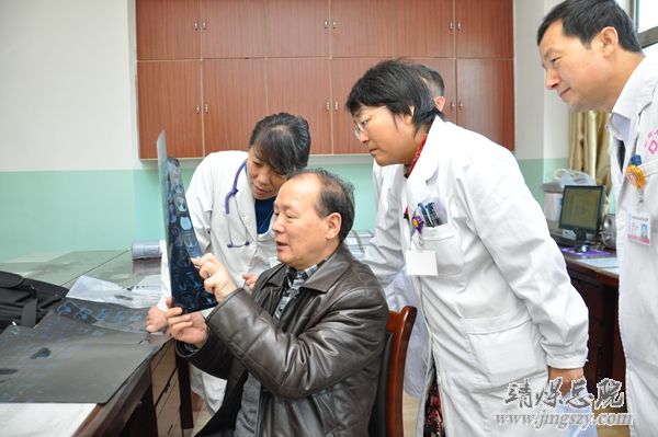 “情系西北__惠及百姓”全國醫(yī)學(xué)專家走基層大型公益活動_走進集團公司總醫(yī)院