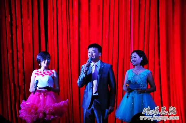 舞動(dòng)青春   成就夢(mèng)想——總醫(yī)院舉辦第十四屆“金秋助學(xué)”文藝晚會(huì)