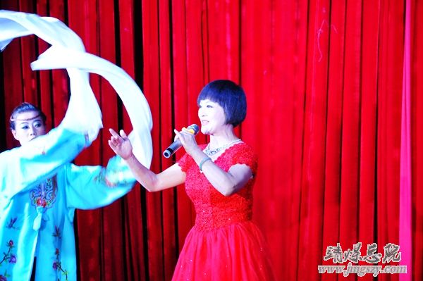 舞動(dòng)青春   成就夢(mèng)想——總醫(yī)院舉辦第十四屆“金秋助學(xué)”文藝晚會(huì)