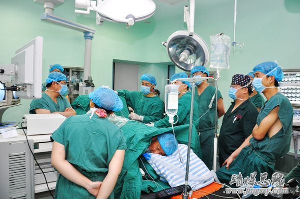 總醫(yī)院舉辦椎間孔鏡椎間盤摘除技術(shù)學習班