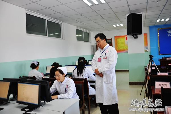 夯實(shí)理論基礎(chǔ)    提高基本技能-------總醫(yī)院全體護(hù)理人員參加分層晉級理論考試