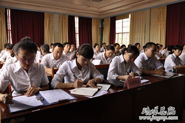 集團總醫(yī)院召開第十五屆職工代表大會第二次會議